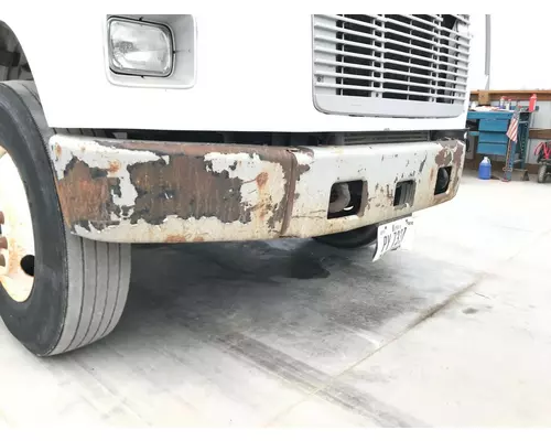 Freightliner FL70 Bumper Assembly, Front