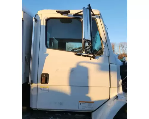 Freightliner FL70 Cab