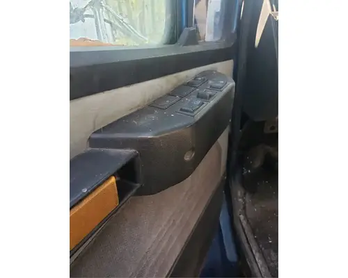 Freightliner FL70 Door Assembly, Front