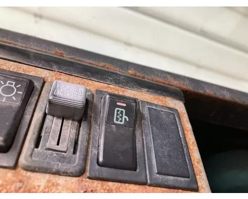 Freightliner FL70 Door Mirror