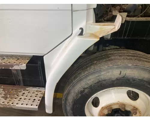 Freightliner FL70 Fender