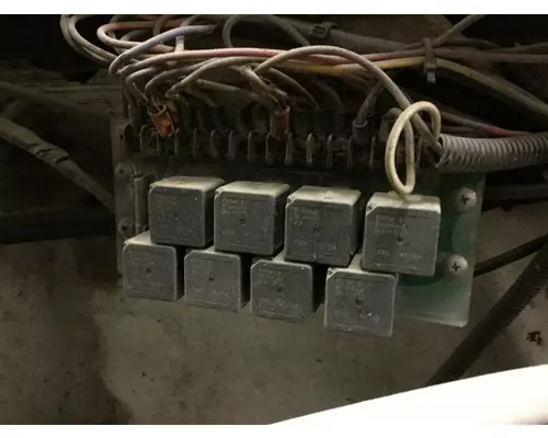 Freightliner FL70 Fuse Box