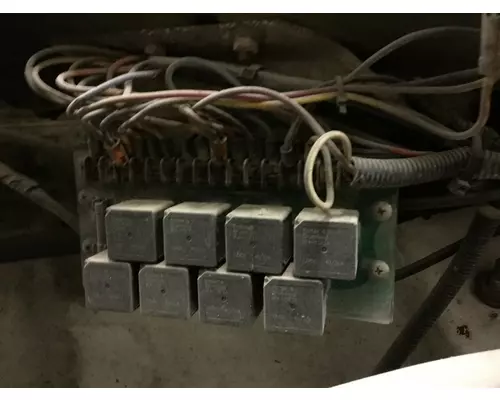 Freightliner FL70 Fuse Box