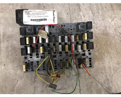 Freightliner FL70 Fuse Box