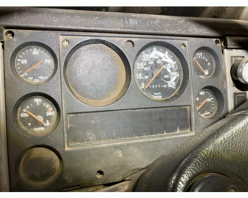 Freightliner FL70 Instrument Cluster