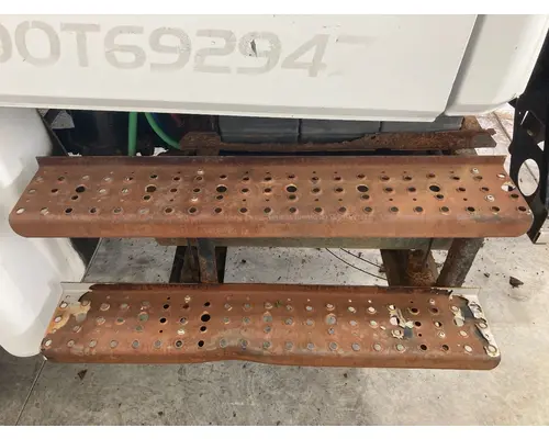 Freightliner FL70 Step (Fuel Tank, Fairing