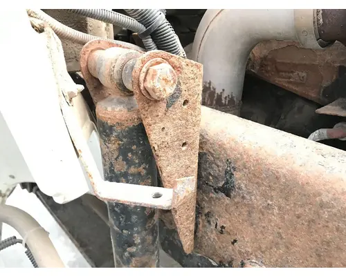 Freightliner FL70 Suspension