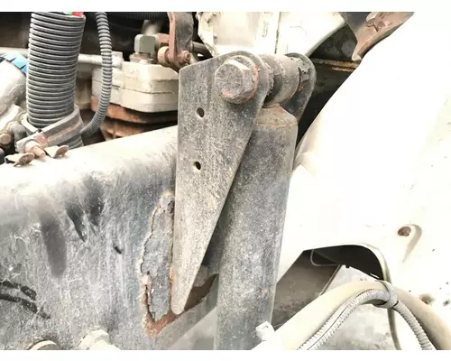 Freightliner FL70 Suspension