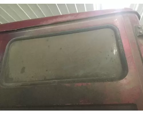 Freightliner FL80 Back Glass