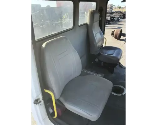 Freightliner FL80 Cab