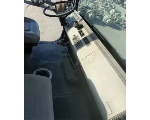 Freightliner FL80 Cab