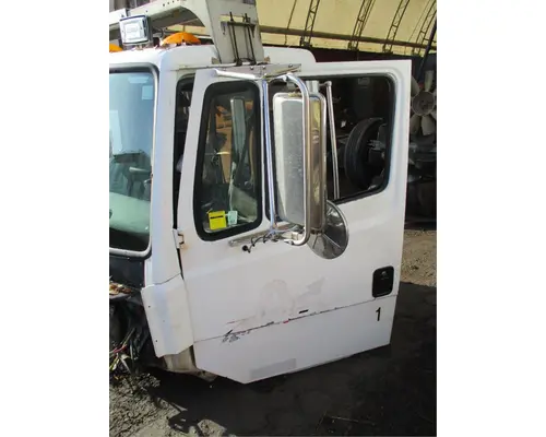 Freightliner FL80 Cab