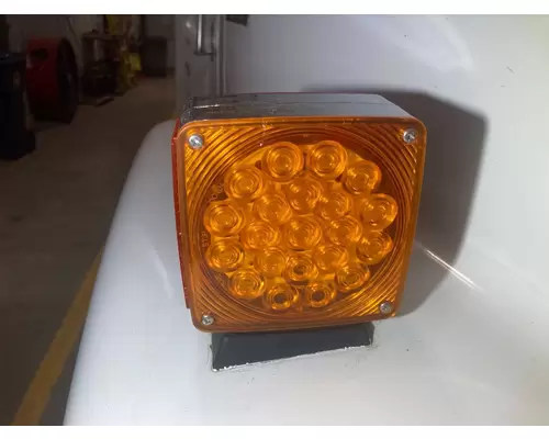 Freightliner FL80 Lighting, Exterior