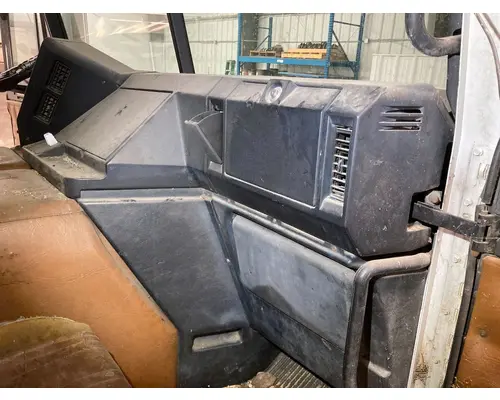 Freightliner FLA Dash Assembly