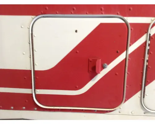 Freightliner FLB Sleeper