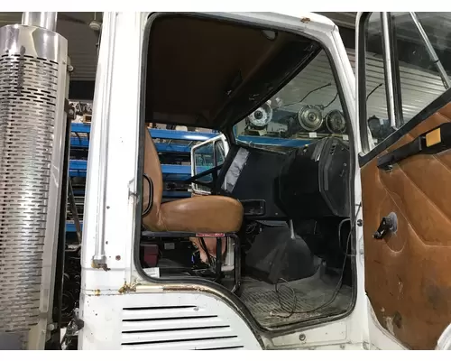 Freightliner FLC112 Cab Assembly