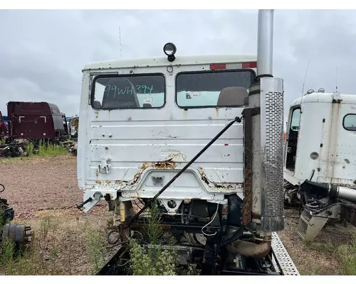 Freightliner FLC112 Cab Assembly