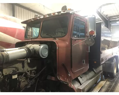 Freightliner FLC112 Cab Assembly