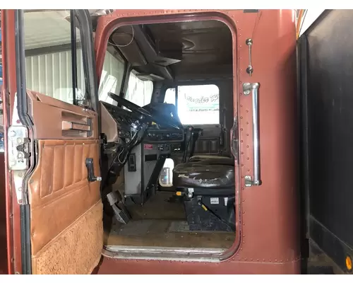 Freightliner FLC112 Cab Assembly