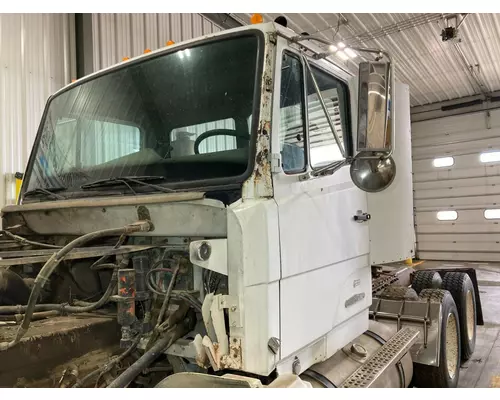 Freightliner FLC112 Cab Assembly