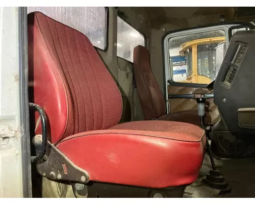 Freightliner FLC112 Cab Assembly