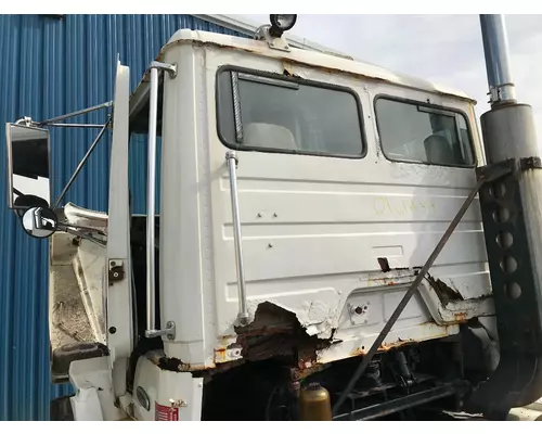 Freightliner FLC112 Cab Assembly