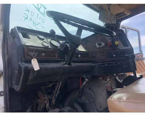 Freightliner FLC112 Dash Assembly