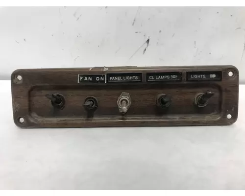 Freightliner FLC112 Dash Assembly