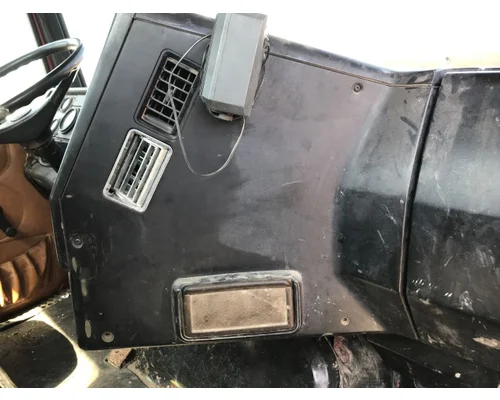 Freightliner FLC112 Dash Assembly