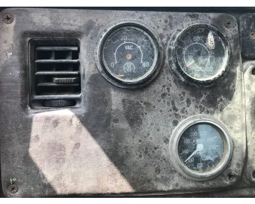 Freightliner FLC112 Dash Assembly