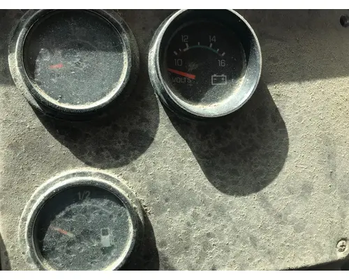 Freightliner FLC112 Dash Assembly