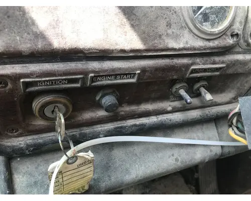Freightliner FLC112 Dash Assembly