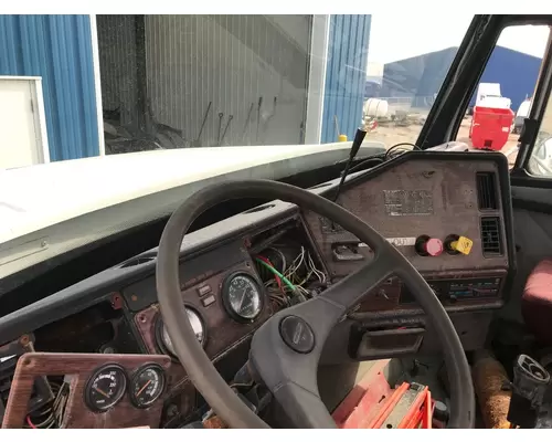 Freightliner FLC112 Dash Assembly