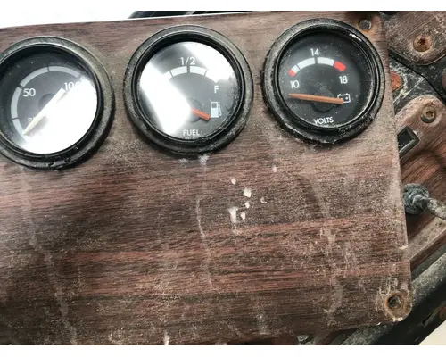 Freightliner FLC112 Dash Assembly