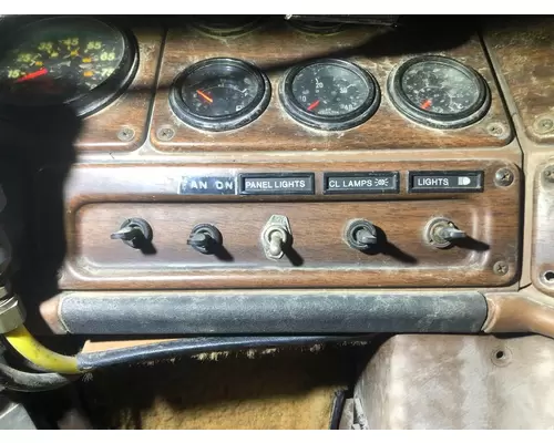 Freightliner FLC112 Dash Panel