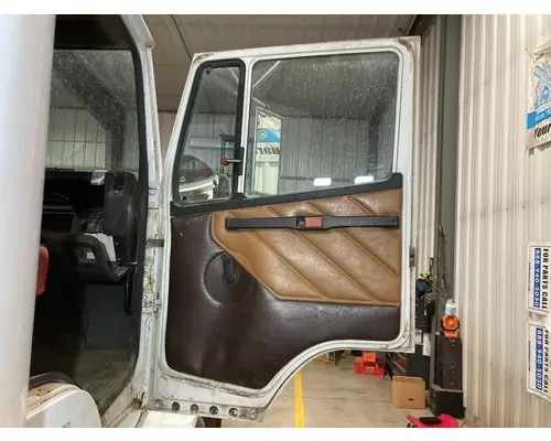 Freightliner FLC112 Door Assembly, Front