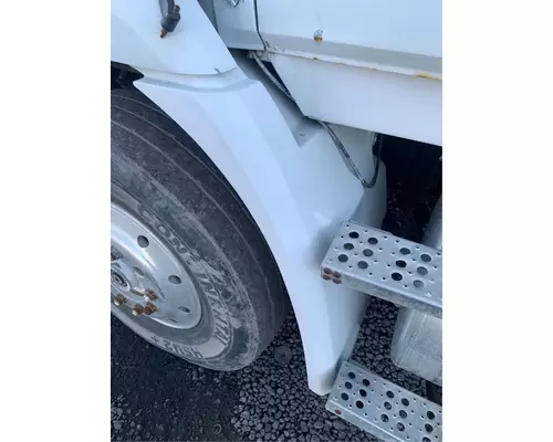 Freightliner FLC112 Fender Extension