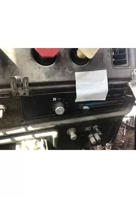 Freightliner FLC112 Heater & AC Temperature Control