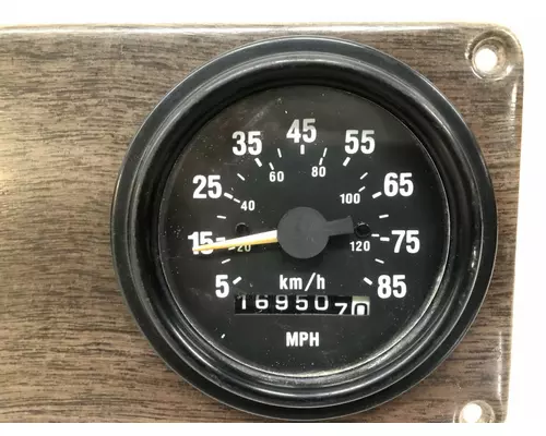 Freightliner FLC112 Instrument Cluster