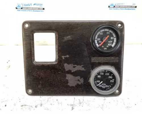 Freightliner FLC112 Instrument Cluster