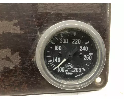 Freightliner FLC112 Instrument Cluster