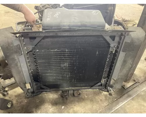 Freightliner FLC112 Radiator