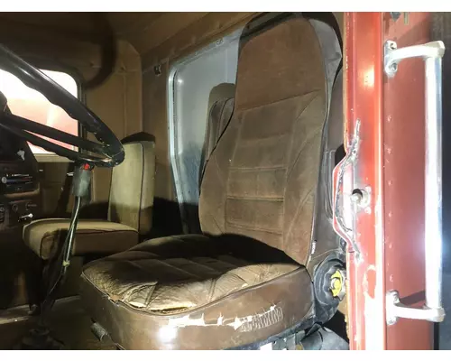 Freightliner FLC112 Seat (non-Suspension)