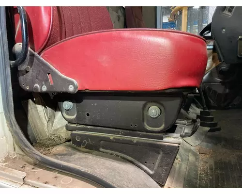 Freightliner FLC112 Seat (non-Suspension)