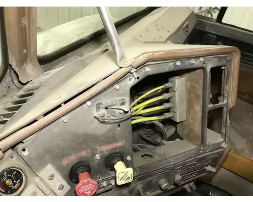 Freightliner FLC120 Dash Assembly