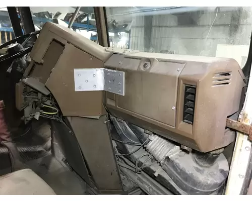 Freightliner FLC120 Dash Assembly