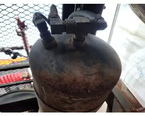Freightliner FLC Air Tank