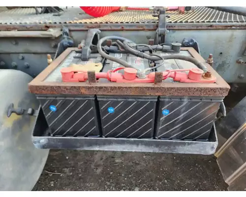 Freightliner FLC Battery Box
