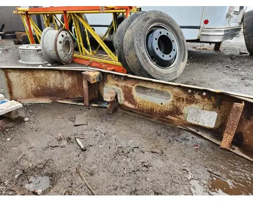 Freightliner FLC Bumper Assembly, Front