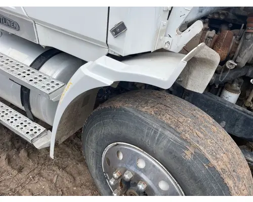 Freightliner FLC Fender Extension